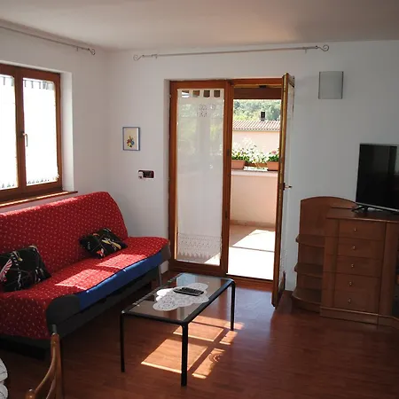 Holiday Ana Apartamento *