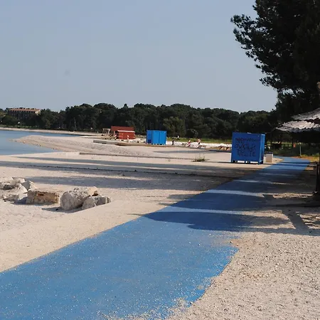 Holiday Ana Apartamento *