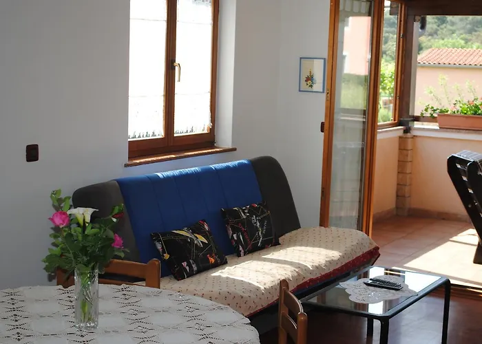 Holiday Ana 아파트