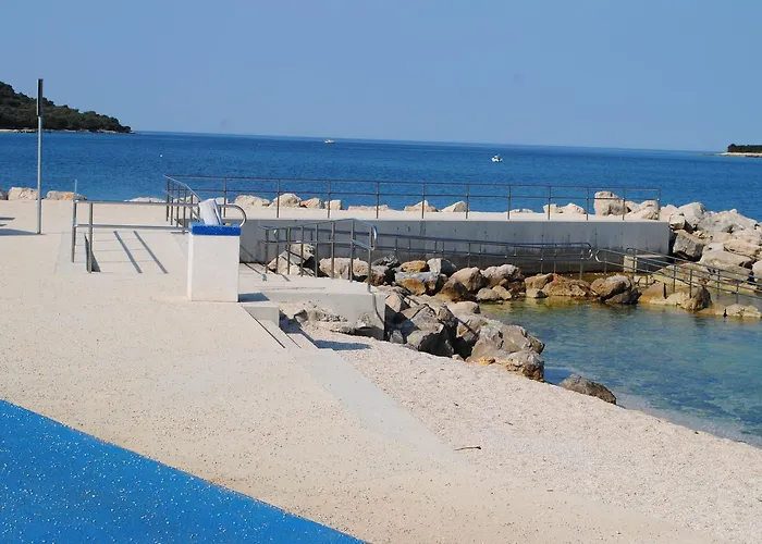 아파트 Holiday Ana 풀라